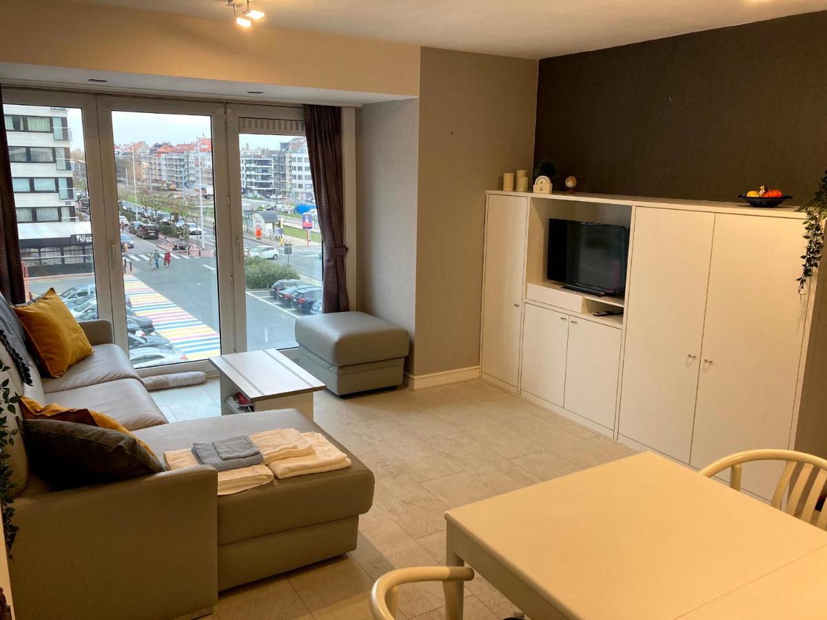 Studio Met Zeezicht Op Heldenplein Knokke-Heist Kültér fotó